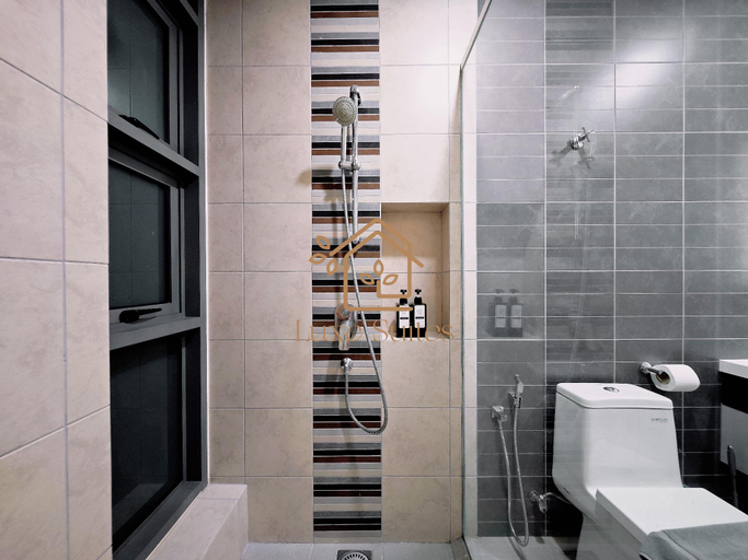 Bathroom 17