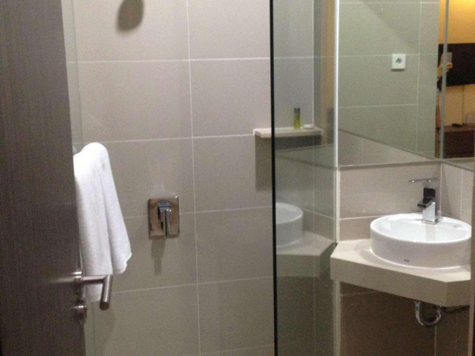 Bathroom 4, Harlys Residence, Jakarta Barat