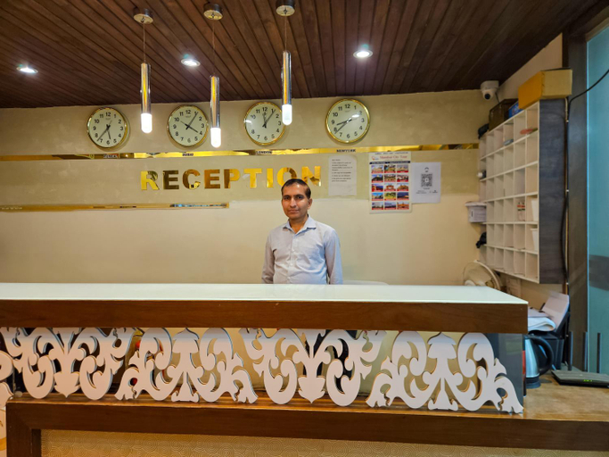 Public Area 2, Hotel BKC Inn Near Trade Centre, Visa Consulate, Mumbai Suburban