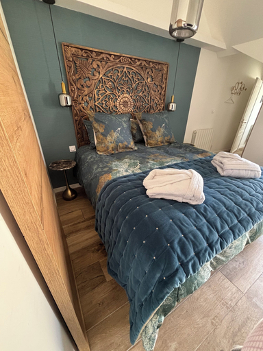 Bedroom 3, Le domaine de Darvoy, Loiret