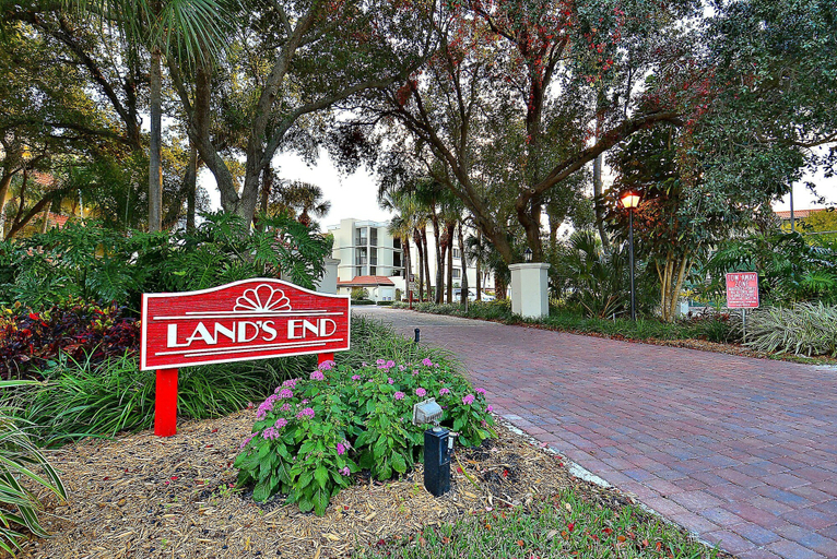 Others 5, Land's End 11-204 Beach Front, Pinellas