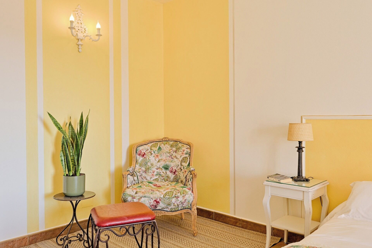 Bedroom 5, Hostellerie du Cigalou, Var