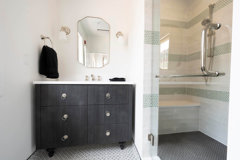 Bathroom 4, Cottages at Worthington Gallery, Washington