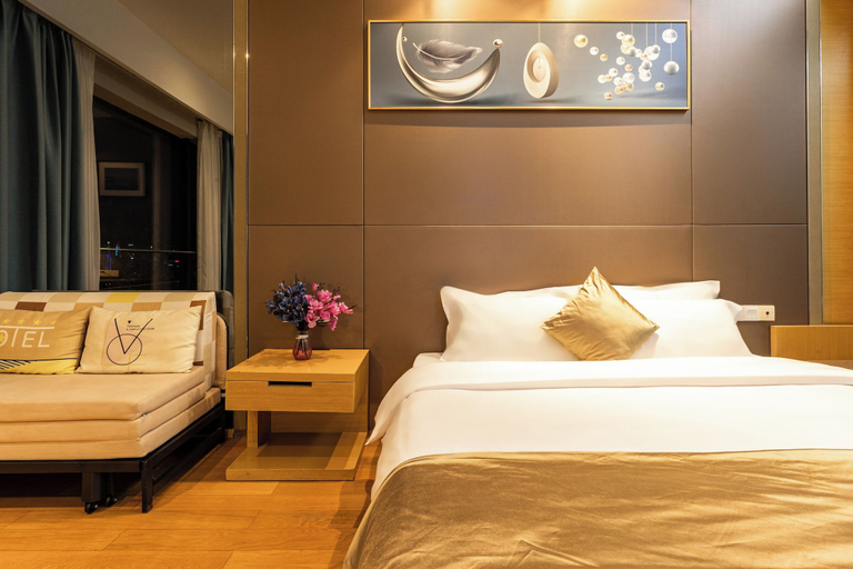 Bedroom 12