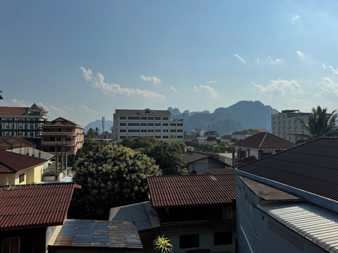 Others 5, Walking Street Hotel, Vangvieng