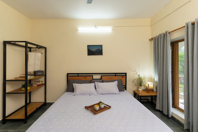 Bedroom 2, Himkosi Farm by the River, Almora