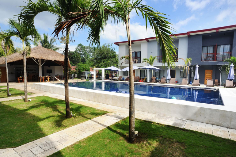 Others 5, Tamarind, Panglao