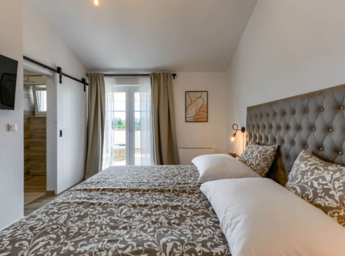 Bedroom 2, Rustic Villa Perosa With Heated Pool, Nin