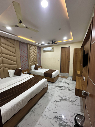 Bedroom 4, Hotel Royal King, Ahmadabad