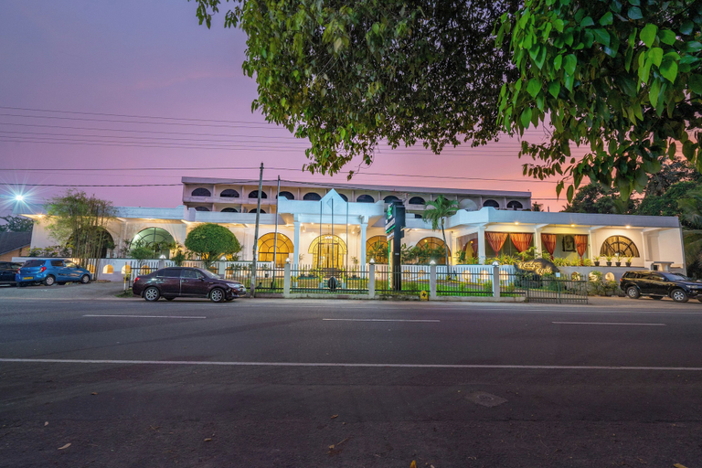 Exterior & Views 2, Kandyan Reach Hotel, Kurunegala