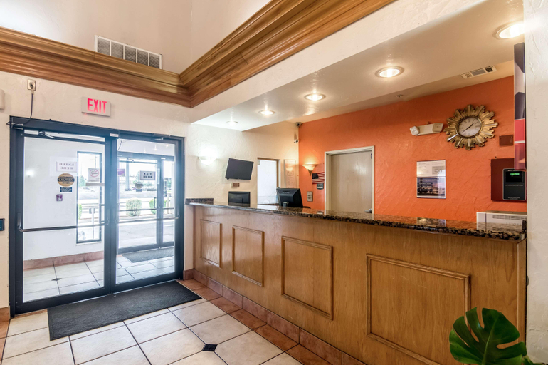 Public Area 2, Motel 6 Oklahoma City OK, Oklahoma