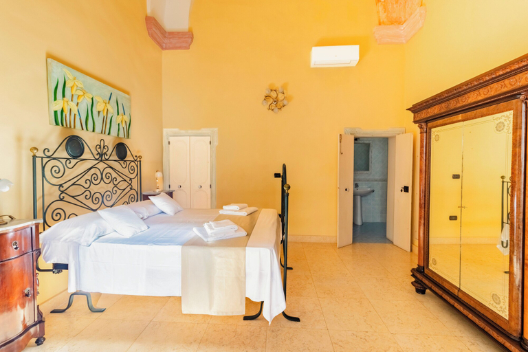 Bedroom 4, Palazzo Insula, Lecce