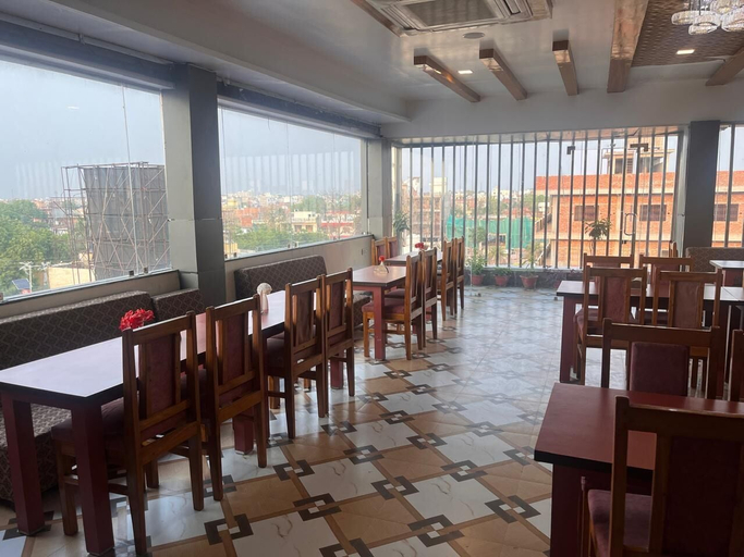 Food & Drinks 5, Hotel Kiaara, Varanasi