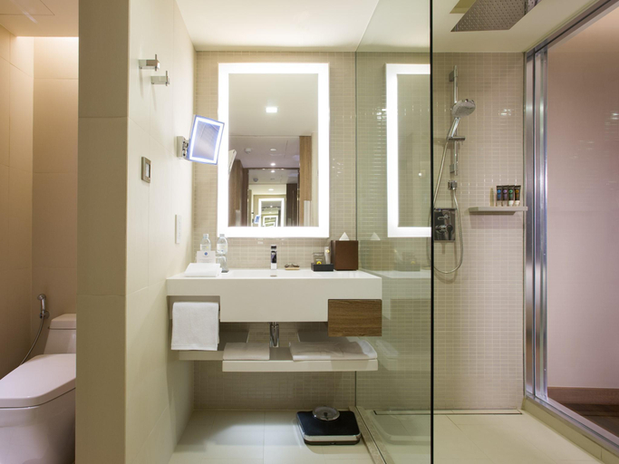 Bathroom 22