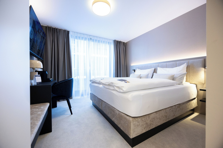 Bedroom 4, Digital Hotel Kronjuwel by BRIGHT Waldkirch - Self Check-in, Emmendingen