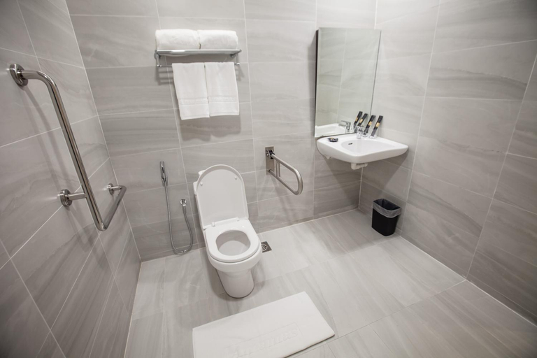 Bathroom 4, Amamas Boutique Hotel, Kuching