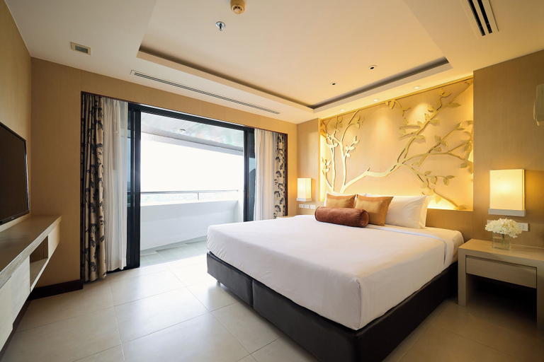Bedroom 12