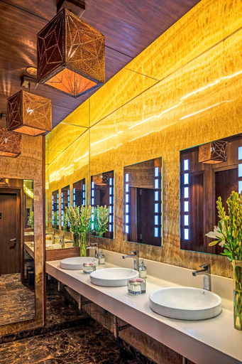 Bathroom 4, The Park New Delhi Hotel, Delhi