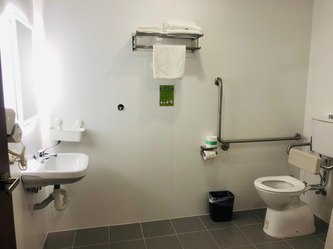 Bathroom 3