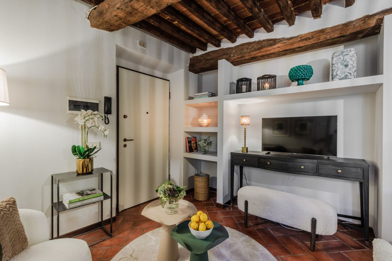 Room 2, Casa Genny in Lucca With 1 Bedrooms and 1 Bathrooms, Lucca