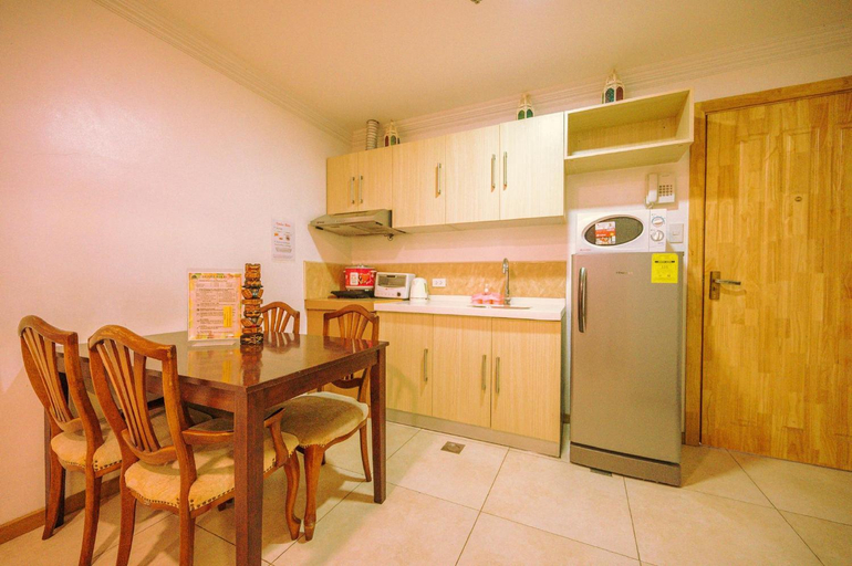 Dining Room 4