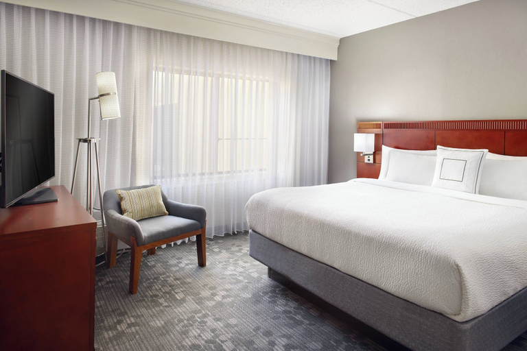 Bedroom 4, Courtyard by Marriott Charlotte Southpark, Mecklenburg