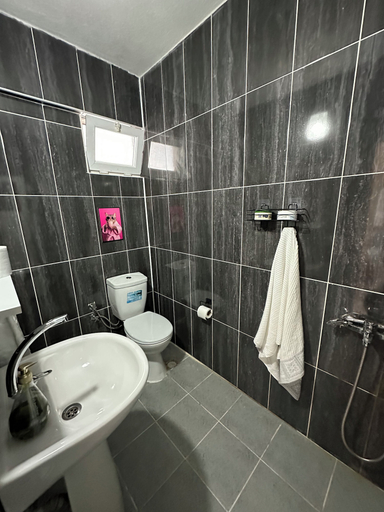Others 4, Avşa Çakır Apart, Marmara