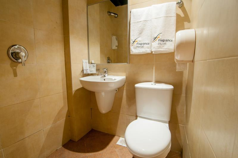 Bathroom 1