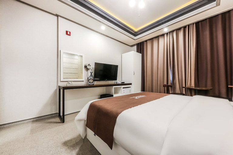 Bedroom 3, hotel gyeryong, Yuseong