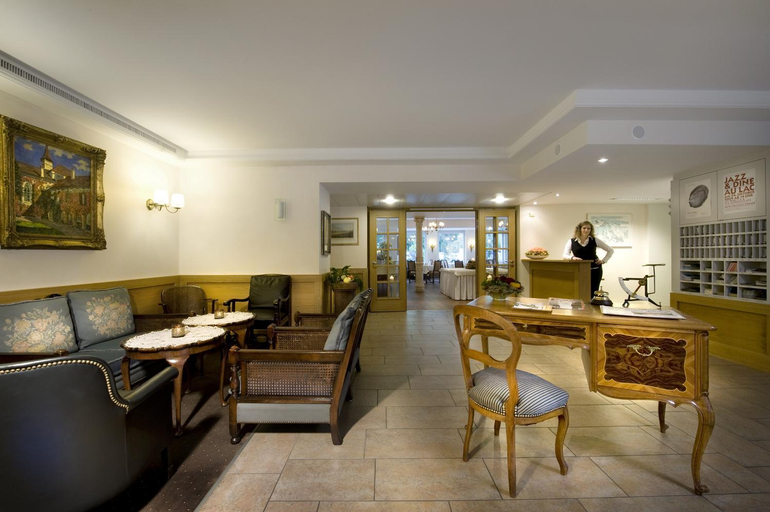 Public Area 3, Hotel Du Lac, Interlaken