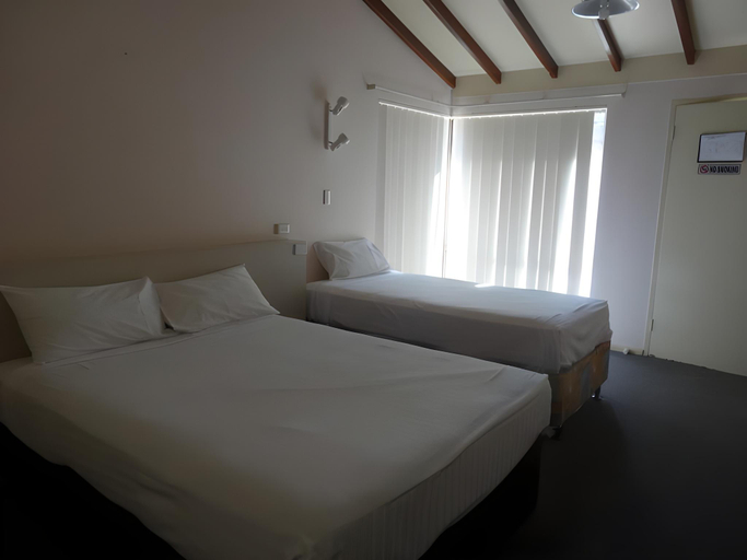 Bedroom 14