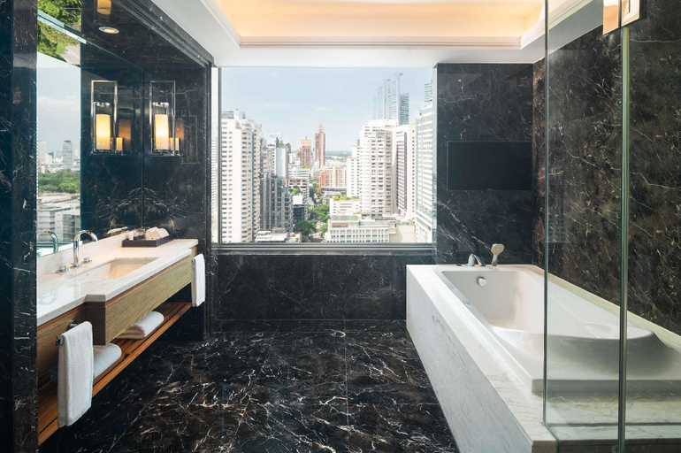 Bathroom 17