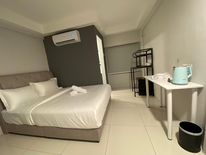 Bedroom 21