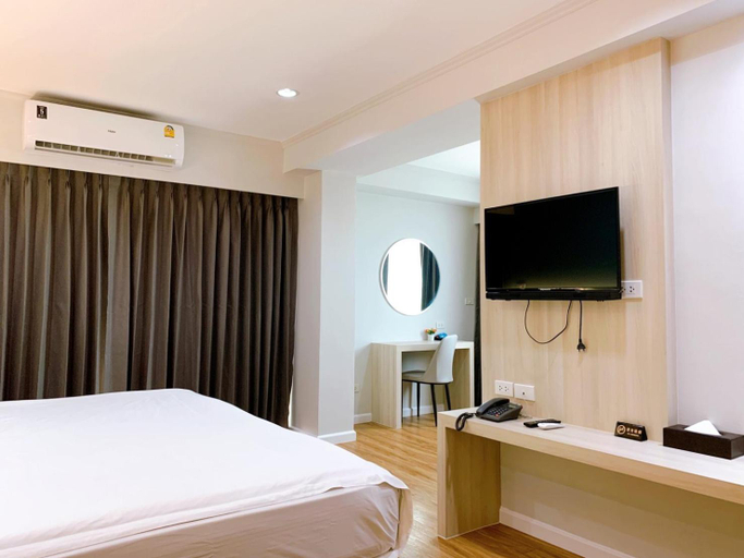Bedroom 25