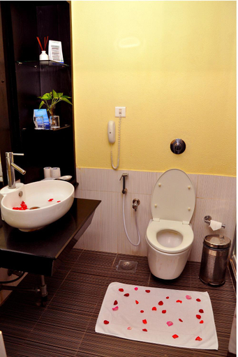 Bathroom 4, Gokulam Park Sabari-Siruseri SIPCOT, Kancheepuram
