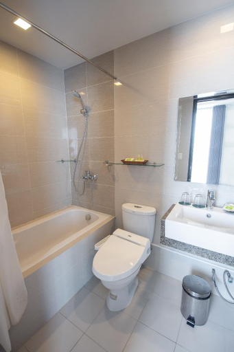 Bathroom, CSuites at 8 Newtown Mactan Cebu, Lapu-Lapu City