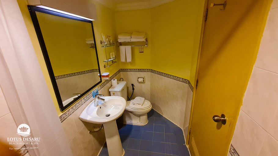 Bathroom 10