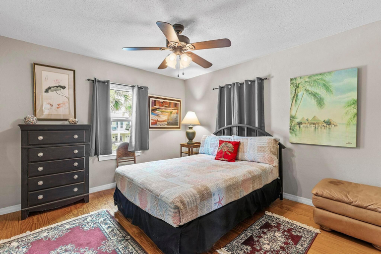 Bedroom 3, Decked Out House On Hill St, Volusia
