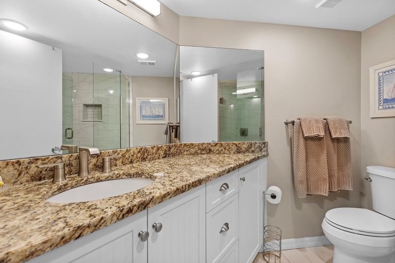Bathroom 4, Seascape Towers 524, Volusia