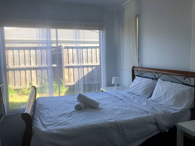 Bedroom, Serenity Home 9 by Hiverooms, Cardinia - Pakenham