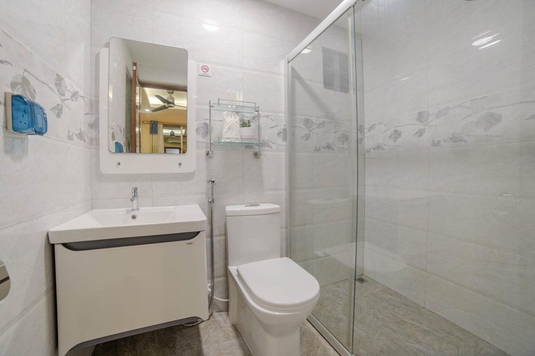 Bathroom 4, Amber Beach Hotel at Hulhumale, Malé