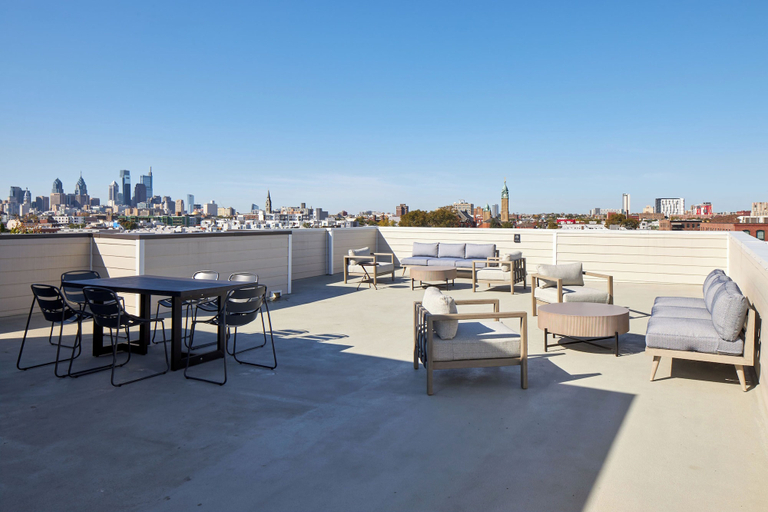 Food & Drinks, StayCozy at The Frankford, Philadelphia