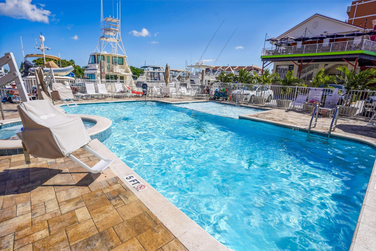 Sport & Beauty 4, Madeira Bay Resort I 1408, Pinellas