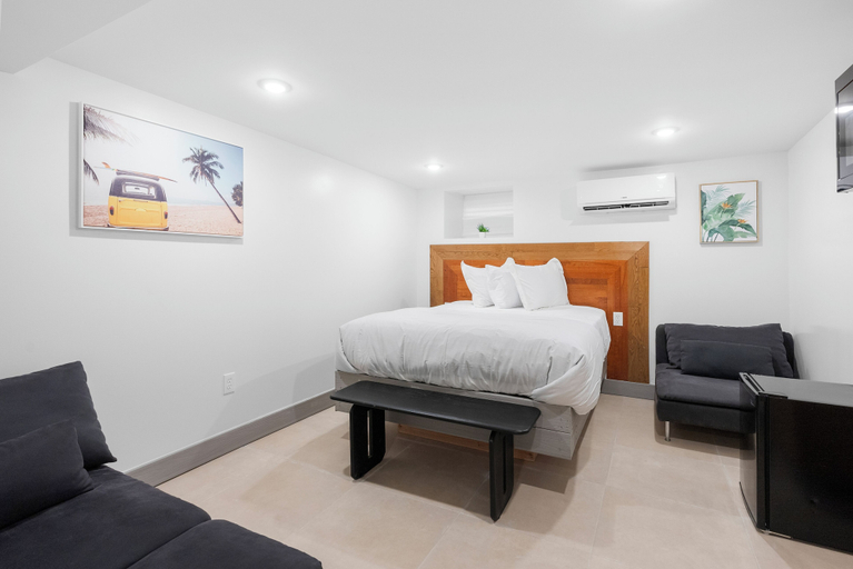 Others 5, Extended Stay Comfy Suites LL, Philadelphia