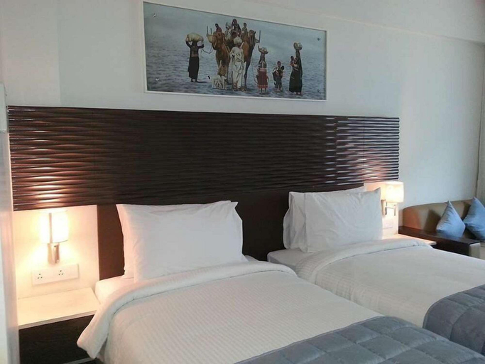Others 5, Ambar Sarovar Portico, Kachchh