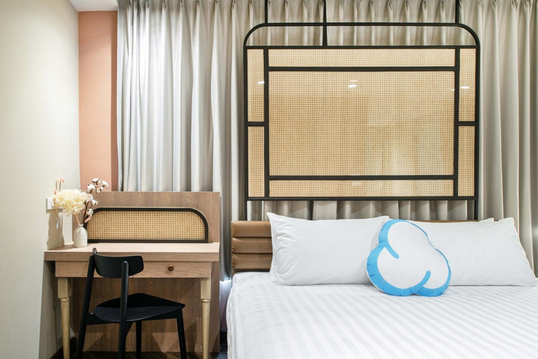 Bedroom 25