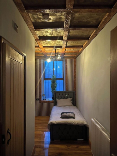 Bedroom, THE SHEPHERDS REST, Calderdale