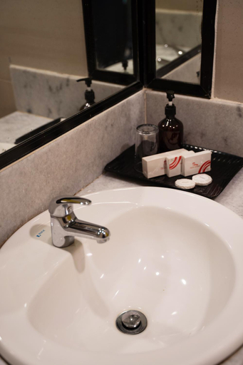 Bathroom 8