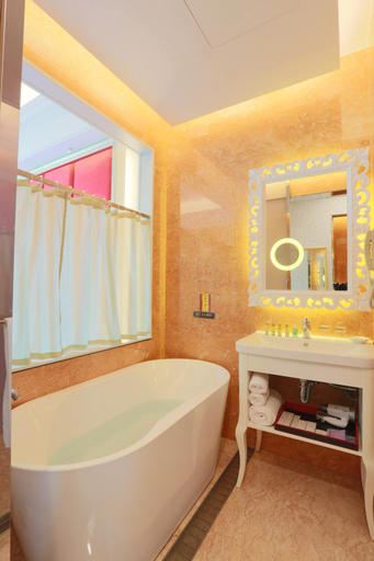 Bathroom 4, Happiness Inn Xinzhuang, New Taipei City
