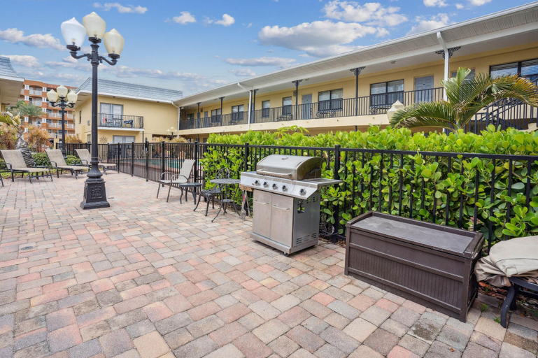 Others 2, Royal Orleans 117, Pinellas